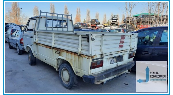 VOLKSWAGEN T3 T25 del 1988 parti usate e ricambi - Tipo Motore KY