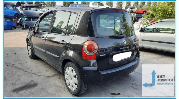 RENAULT MODUS 1a Serie  del 2006 parti usate e ricambi - Tipo Motore D4FD7