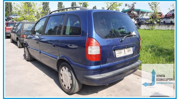 OPEL ZAFIRA T98 del 2004 parti usate e ricambi