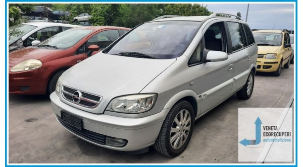 OPEL ZAFIRA T98 del 2004 parti usate e ricambi
