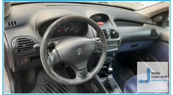 PEUGEOT 206  del 2004 parti usate e ricambi - Tipo Motore 8HX