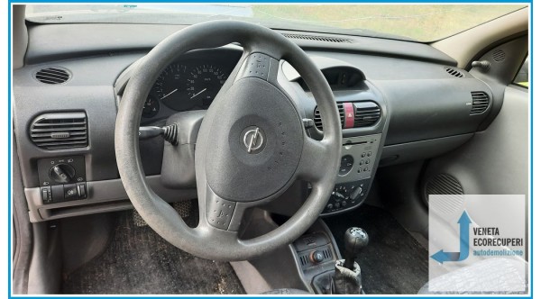 OPEL CORSA X01 del 2001 parti usate e ricambi - Tipo Motore Z10XE