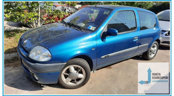 RENAULT CLIO 2a Serie  del 1999 parti usate e ricambi - Tipo Motore K4MG7