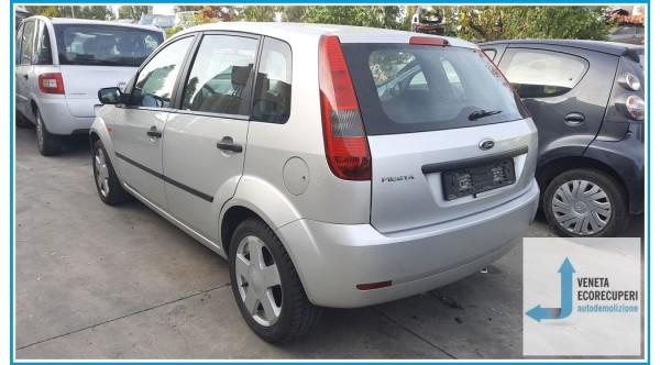 FORD FIESTA CBK del 2004 parti usate e ricambi - Tipo Motore FUJA