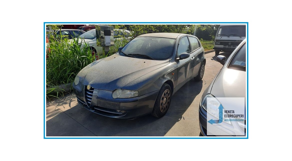 ALFA ROMEO 147 W8 del 2002 parti usate e ricambi