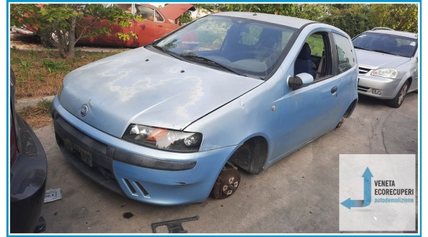 FIAT PUNTO 1N/1P del 2001 parti usate e ricambi - Tipo Motore 188A4000