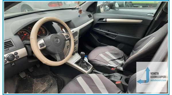 OPEL ASTRA A04 del 2008 parti usate e ricambi - Tipo Motore Z16XER