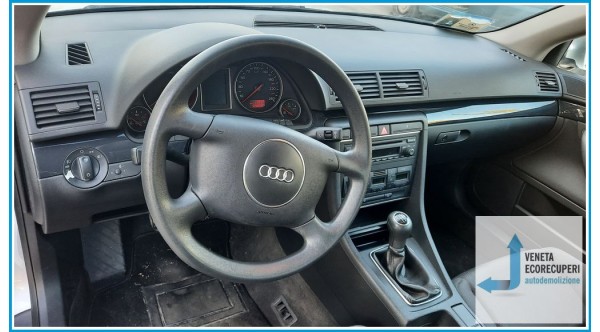 AUDI A4 8E del 2005 parti usate e ricambi - Tipo Motore AVF