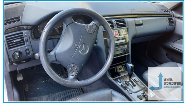 MERCEDES-BENZ Classe E W/S210 del 2000 parti usate e ricambi - Tipo Motore 612961