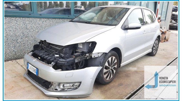 VOLKSWAGEN POLO 6C del 2015 parti usate e ricambi - Tipo Motore CHZ