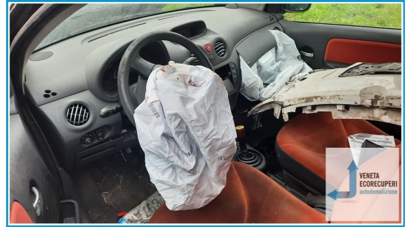 CITROEN C2  del 2004 parti usate e ricambi - Tipo Motore HFX