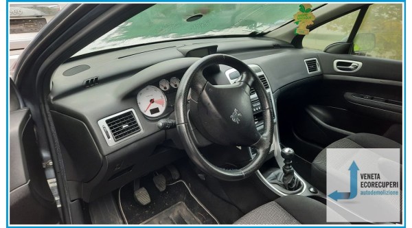 PEUGEOT 307  del 2007 parti usate e ricambi - Tipo Motore RHR