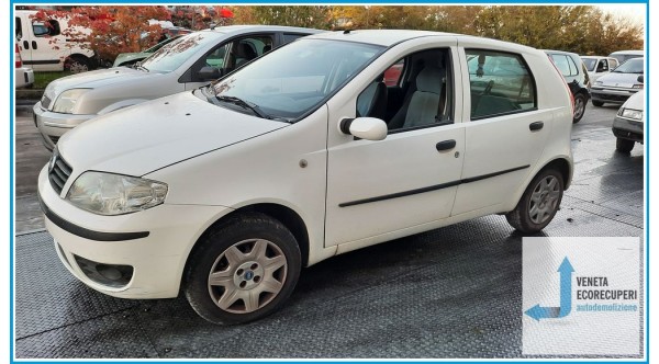 FIAT PUNTO 1N/1P del 2005 parti usate e ricambi - Tipo Motore 188A4000