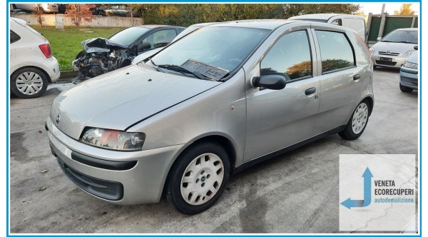 FIAT PUNTO 1N/1P del 2000 parti usate e ricambi - Tipo Motore 188A4000