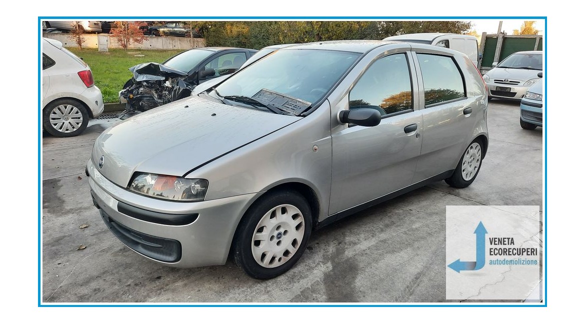 FIAT PUNTO 1N/1P del 2000 parti usate e ricambi - Tipo Motore 188A4000