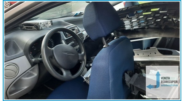 FIAT PUNTO 1N/1P del 2000 parti usate e ricambi - Tipo Motore 188A4000