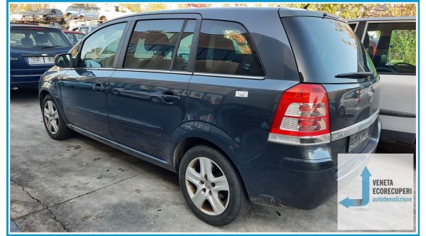 OPEL ZAFIRA A05 del 2010 parti usate e ricambi - Tipo Motore A17DTR