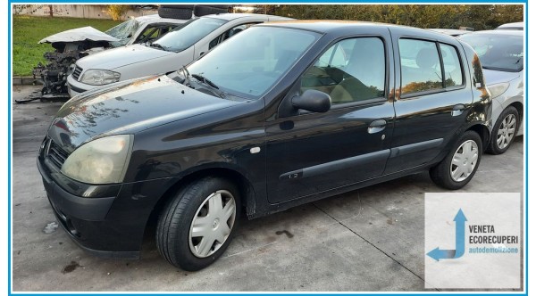 RENAULT CLIO 2a Serie  del 2006 parti usate e ricambi - Tipo Motore D7FG7