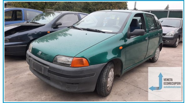 FIAT PUNTO 1a Serie  del 1998 parti usate e ricambi - Tipo Motore 176B2000