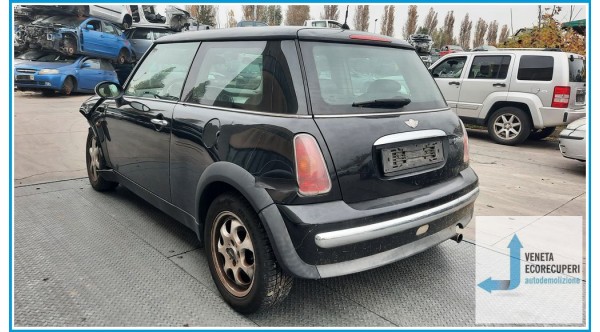 MINI MINI R50/R53 del 2002 parti usate e ricambi - Tipo Motore W10B16A
