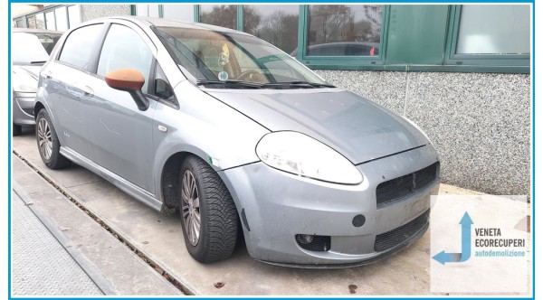 FIAT GRANDE PUNTO 2Y del 2009 parti usate e ricambi - Tipo Motore 198A4000