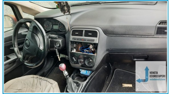 FIAT GRANDE PUNTO 2Y del 2009 parti usate e ricambi - Tipo Motore 198A4000