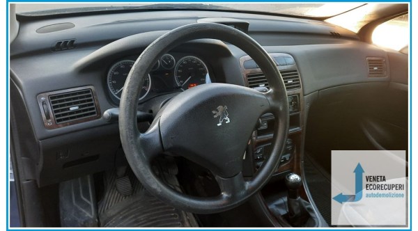 PEUGEOT 307  del 2004 parti usate e ricambi - Tipo Motore KFU
