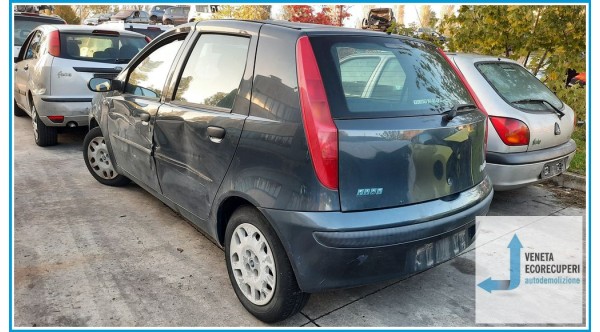 FIAT PUNTO 1N/1P del 2002 parti usate e ricambi - Tipo Motore 188A4000