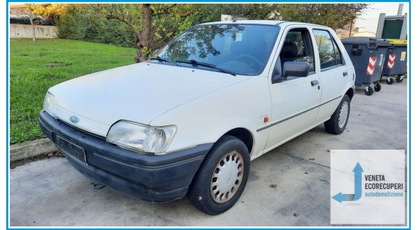 FORD FIESTA 2a Serie  del 1993 parti usate e ricambi - Tipo Motore J6B