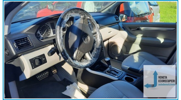 MERCEDES-BENZ Classe B T245 del 2006 parti usate e ricambi - Tipo Motore 640941