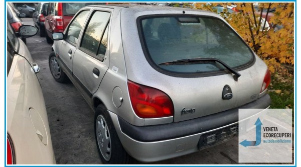 FORD FIESTA DX del 2001 parti usate e ricambi - Tipo Motore DHF