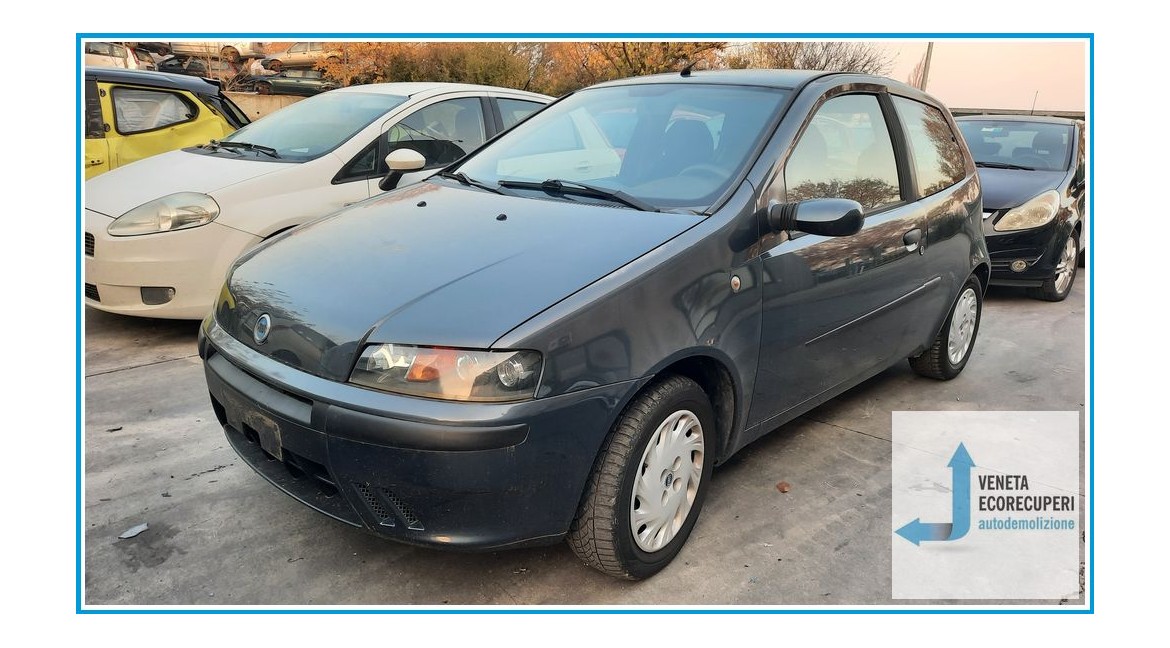 FIAT PUNTO 1N/1P del 2001 parti usate e ricambi - Tipo Motore 188A5000