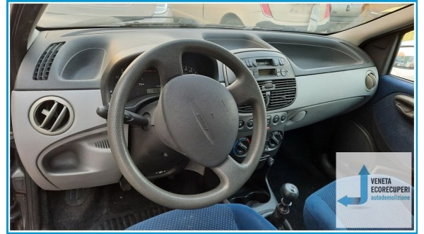 FIAT PUNTO 1N/1P del 2001 parti usate e ricambi - Tipo Motore 188A5000