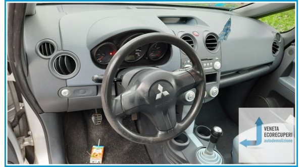 MITSUBISHI COLT 7a Serie  del 2005 parti usate e ricambi