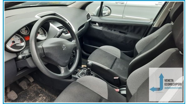 PEUGEOT 207  del 2008 parti usate e ricambi - Tipo Motore 8FS