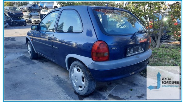 OPEL CORSA S93 del 1998 parti usate e ricambi - Tipo Motore X15TD