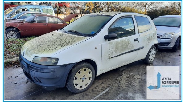 FIAT PUNTO 1N/1P del 2001 parti usate e ricambi - Tipo Motore 188A3000