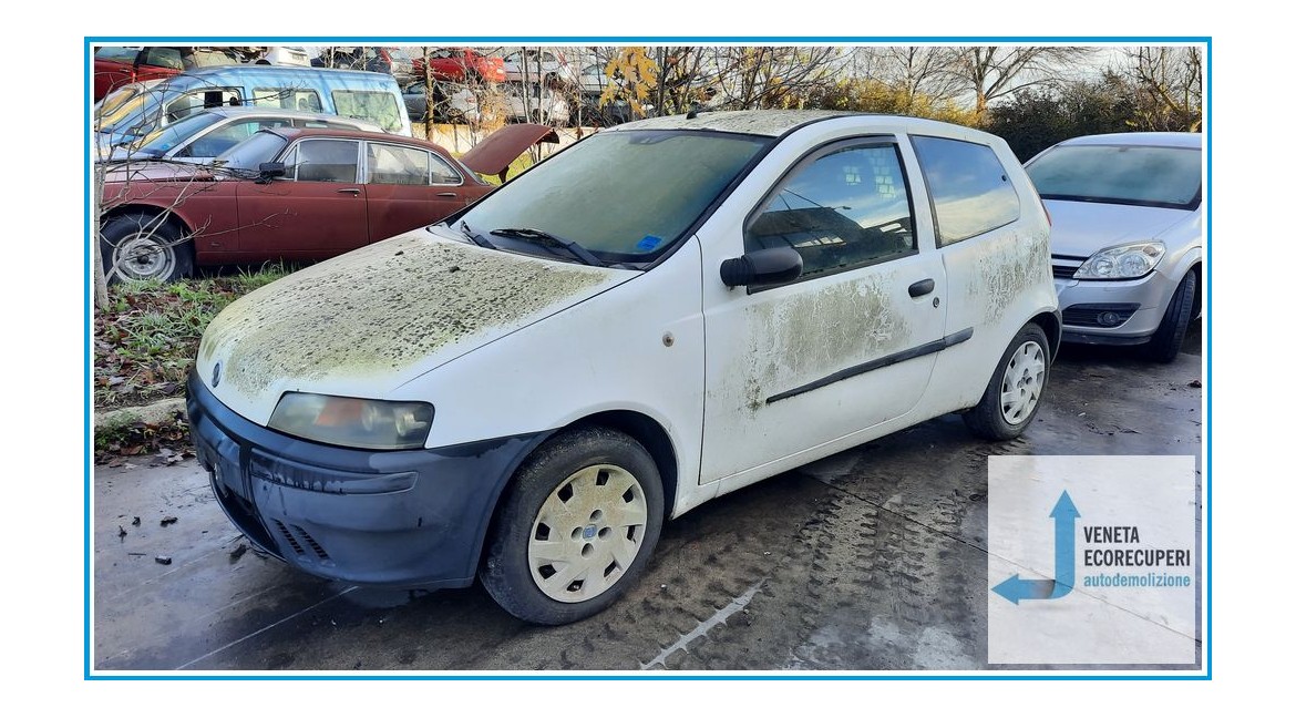 FIAT PUNTO 1N/1P del 2001 parti usate e ricambi - Tipo Motore 188A3000