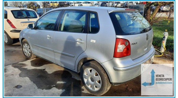 VOLKSWAGEN POLO 9N del 2004 parti usate e ricambi - Tipo Motore AMF