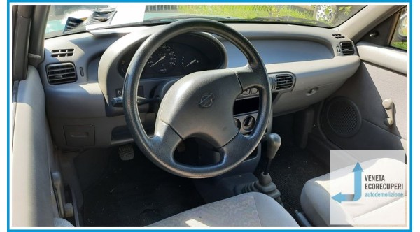 NISSAN MICRA K11E del 1997 parti usate e ricambi