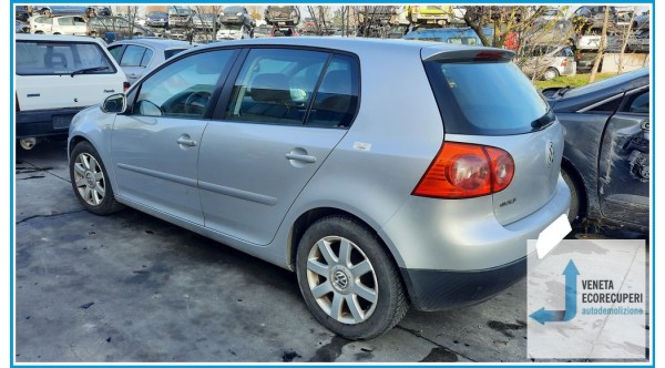 VOLKSWAGEN GOLF 1K del 2004 parti usate e ricambi - Tipo Motore BKD