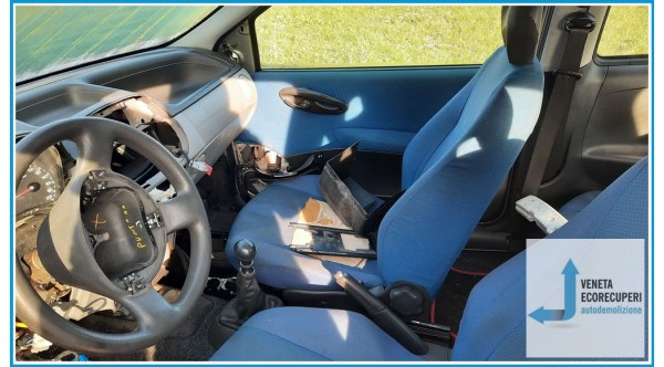 FIAT PUNTO 1N/1P del 2003 parti usate e ricambi - Tipo Motore 188A4000
