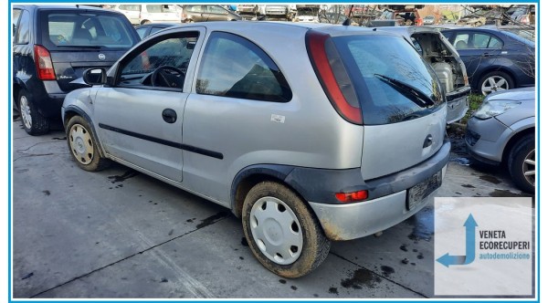 OPEL CORSA X01 del 2003 parti usate e ricambi - Tipo Motore Y17DT