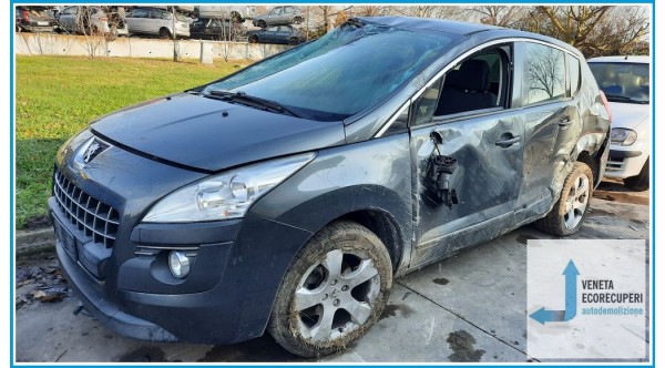 PEUGEOT 3008  del 2011 parti usate e ricambi - Tipo Motore 9HR