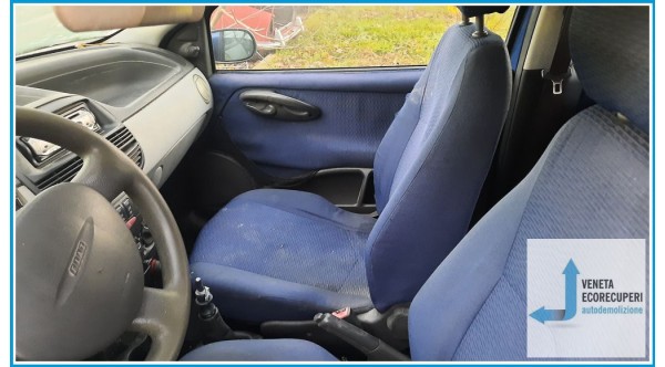FIAT PUNTO 1N/1P del 2001 parti usate e ricambi - Tipo Motore 188A4000