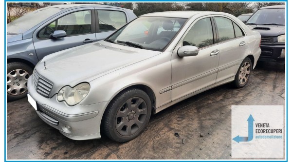MERCEDES-BENZ Classe C W/S203 del 2004 parti usate e ricambi - Tipo Motore 646963
