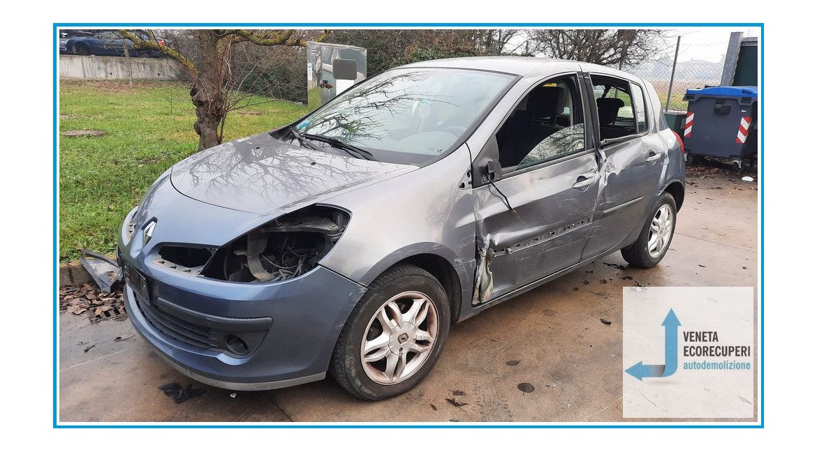 RENAULT CLIO 3a Serie  del 2006 parti usate e ricambi - Tipo Motore K4JG7