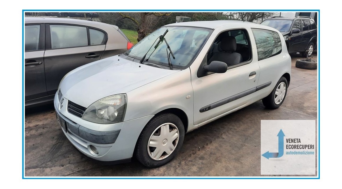RENAULT CLIO 2a Serie  del 2004 parti usate e ricambi - Tipo Motore D7FG7