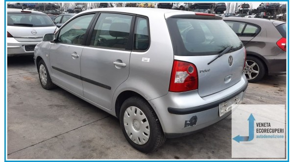 VOLKSWAGEN POLO 9N del 2004 parti usate e ricambi - Tipo Motore AZQ