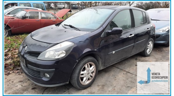 RENAULT CLIO 3a Serie  del 2007 parti usate e ricambi - Tipo Motore D4FD7